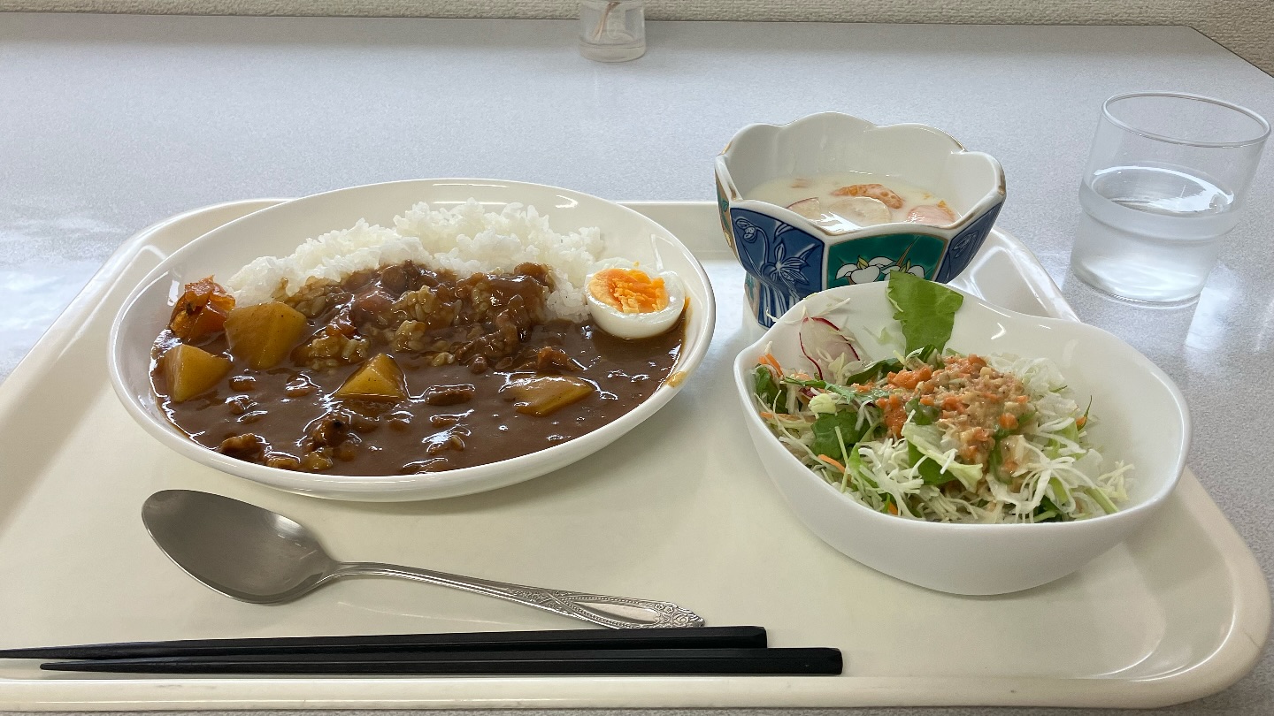なめりかわデジ女です❣️
本日は滑川市役所内でのお仕事なので、食堂でごはんいただきます✨
#なめりかわデジ女 
#フリーランス女子